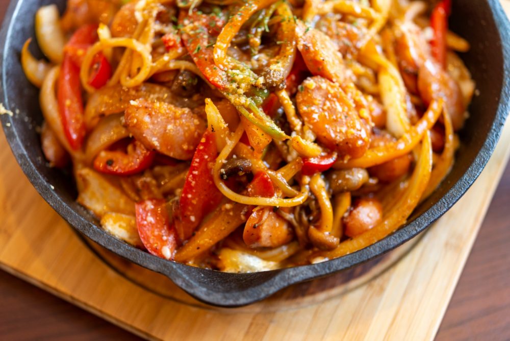 ポルタ特製あつあつ鉄板『ナポルタン』