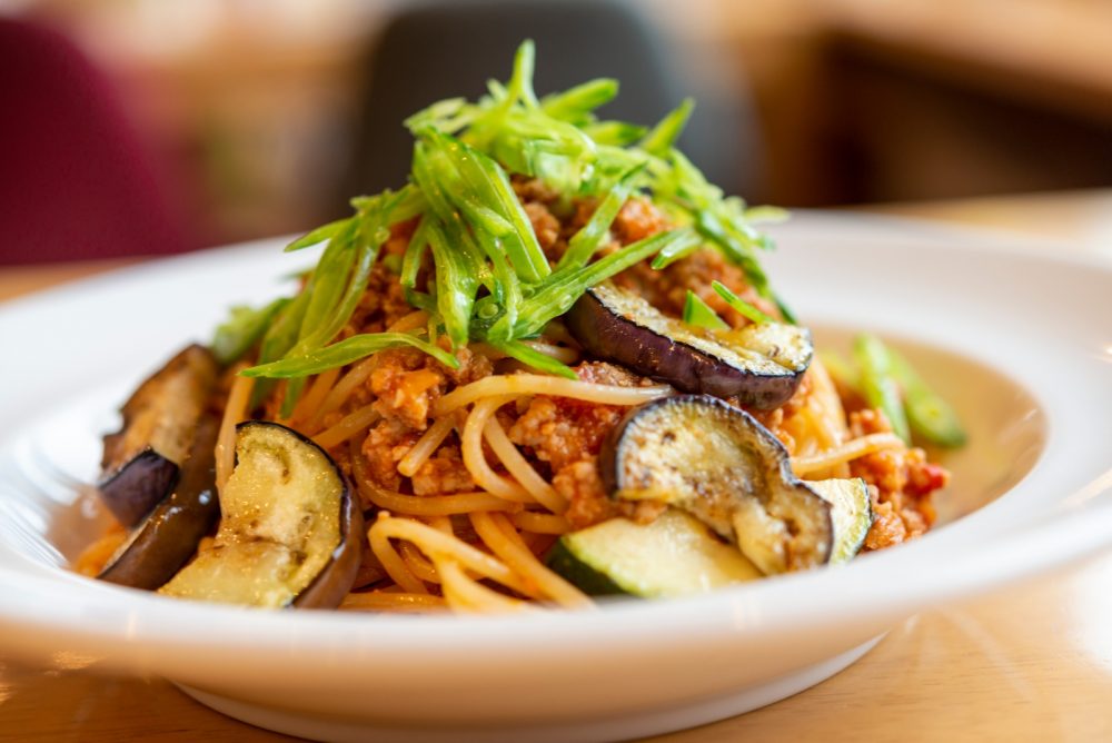 「夏野菜のトマトソースパスタ」※取材時のパスタランチ