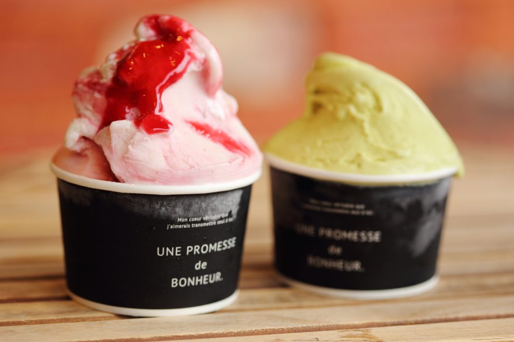 左はイチゴとグレープフルーツのダブル