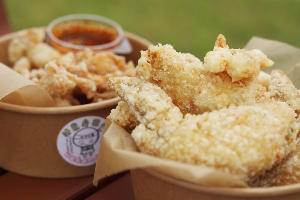 右：手羽先と手羽元のミックス