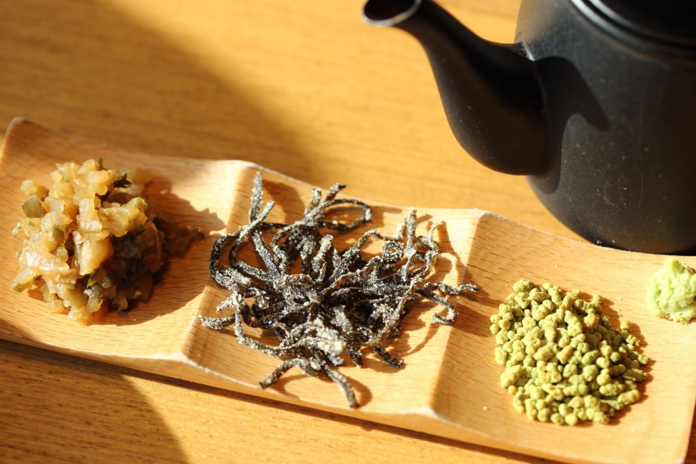 薬味を入れてお茶漬けも