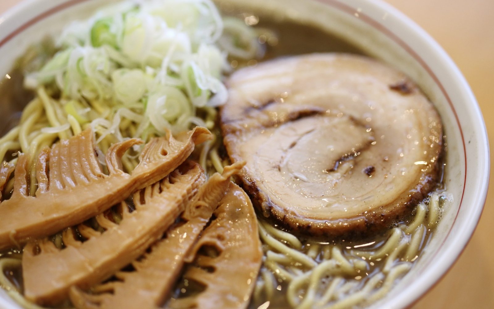おしゃれな空間で中華と和・洋が融合したお料理が楽しめるお店