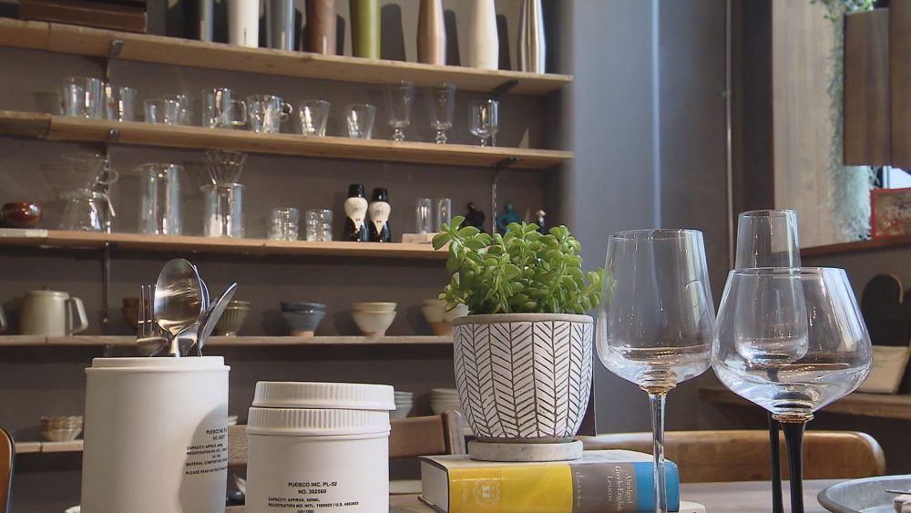 全国から取り寄せたおしゃれな雑貨や家具と出会える