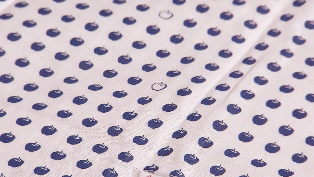 柄をよく見ると