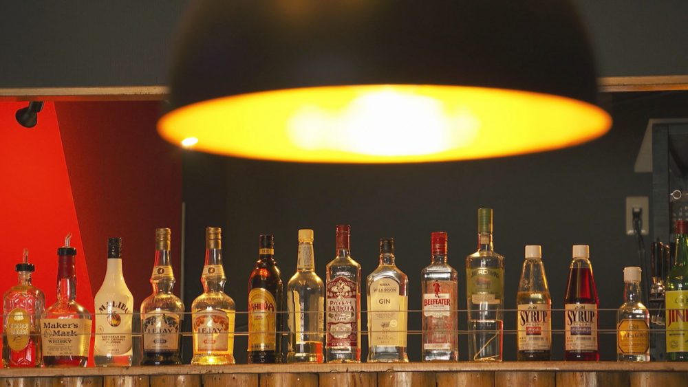 夜はお酒も楽しめる