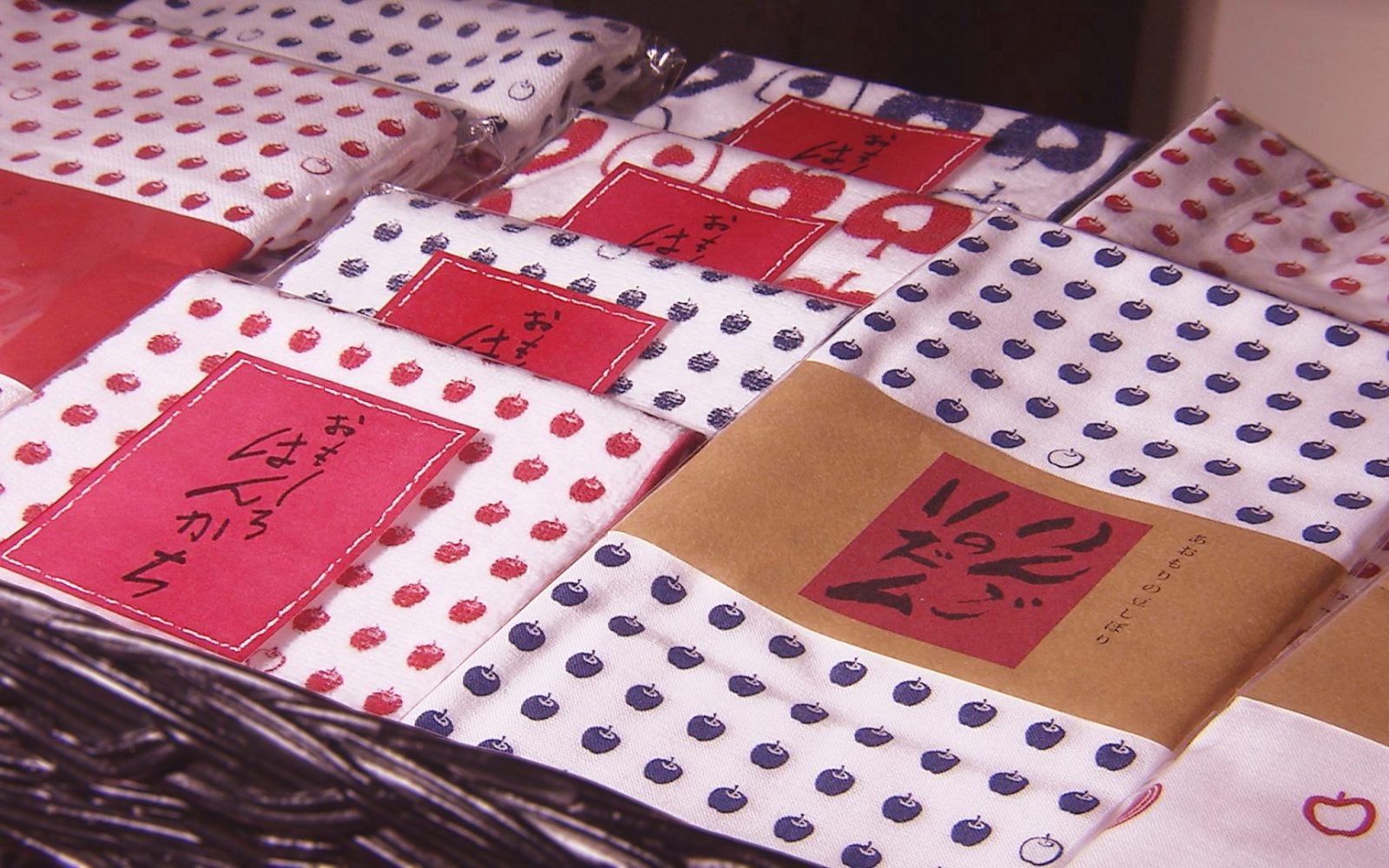 りんごをイメージした優しくて温かみのある雑貨でハッピィ