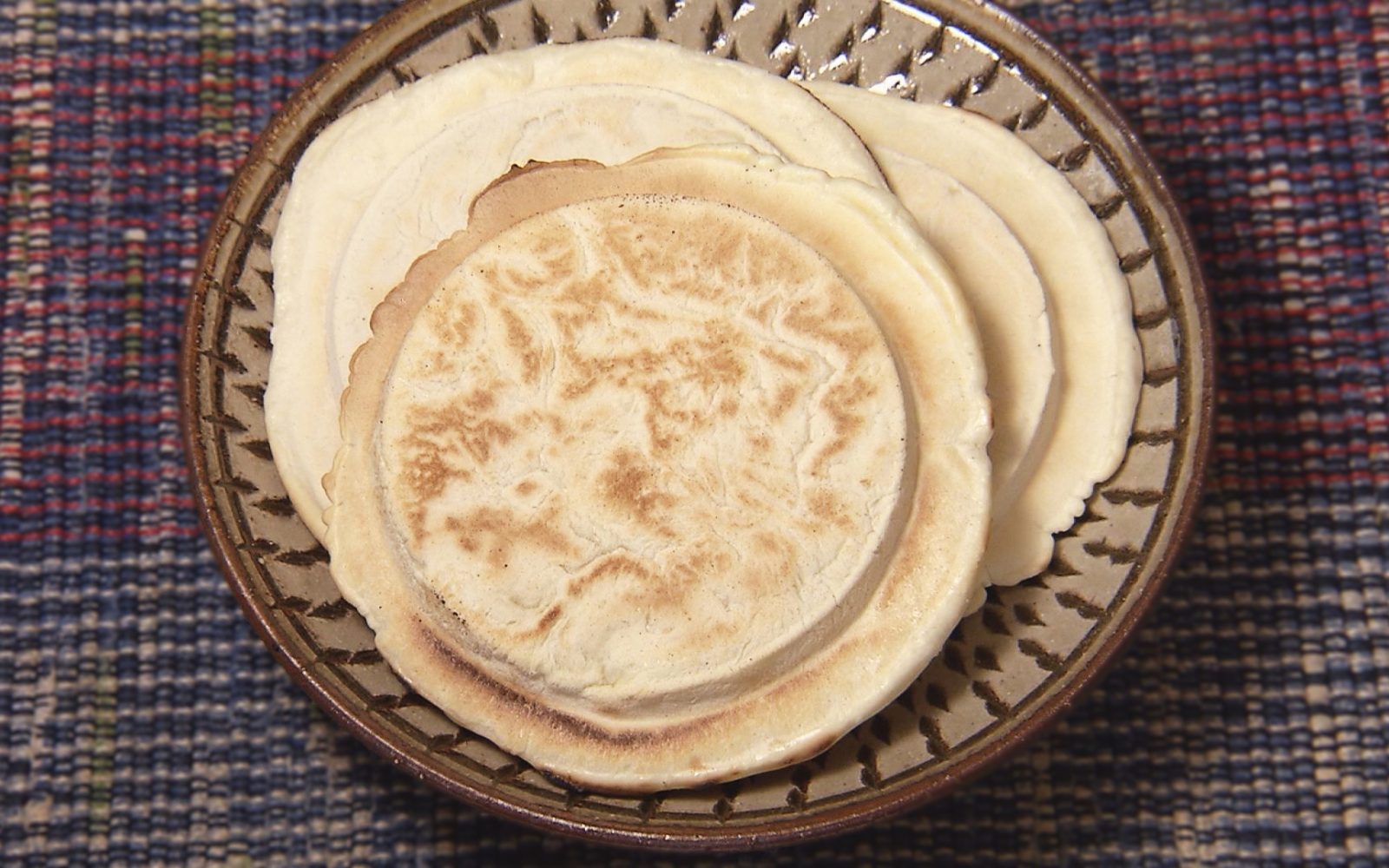 モチモチ柔らか食感がたまらない「てんぽせんべい」
