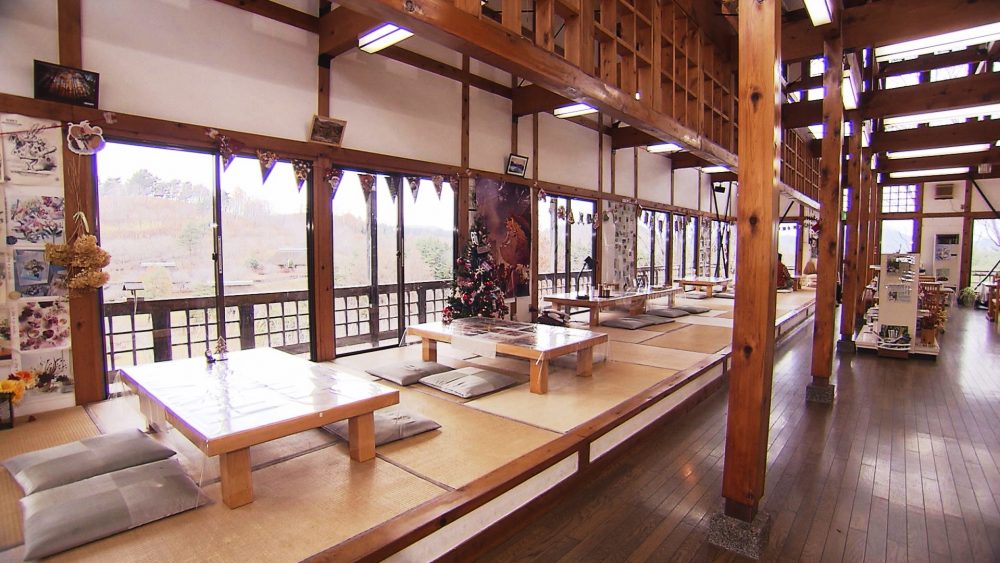 お座敷でゆったり