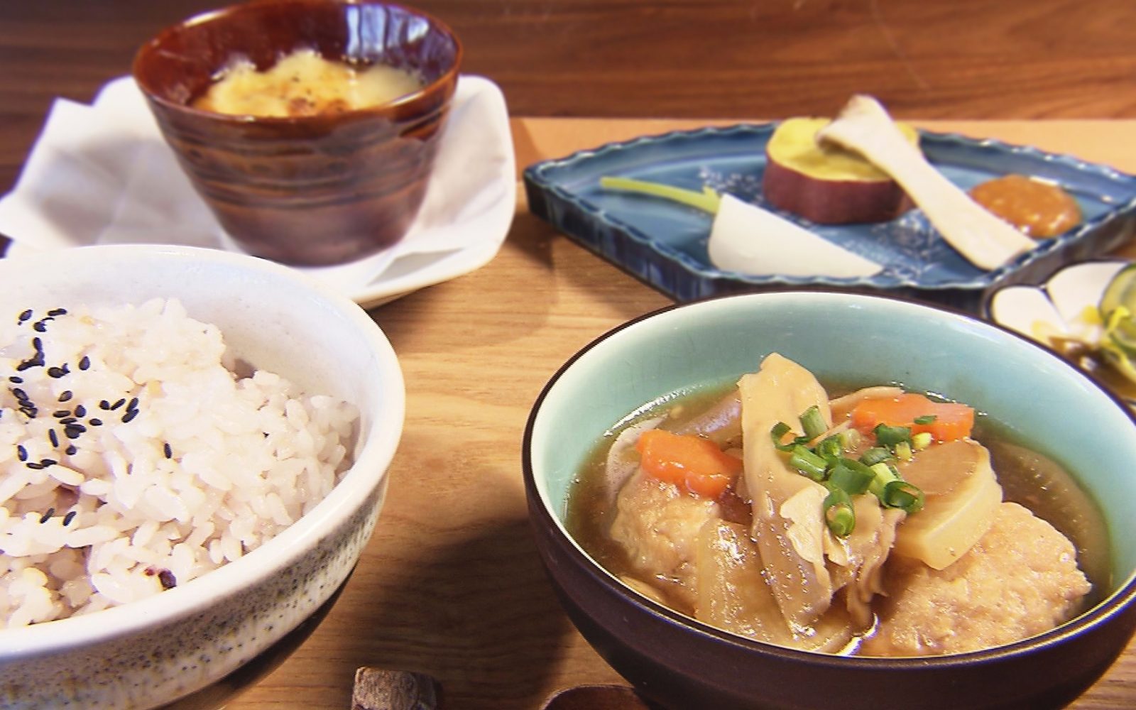 地域野菜を使用し、無添加にこだわった看板猫のいる古民家カフェ