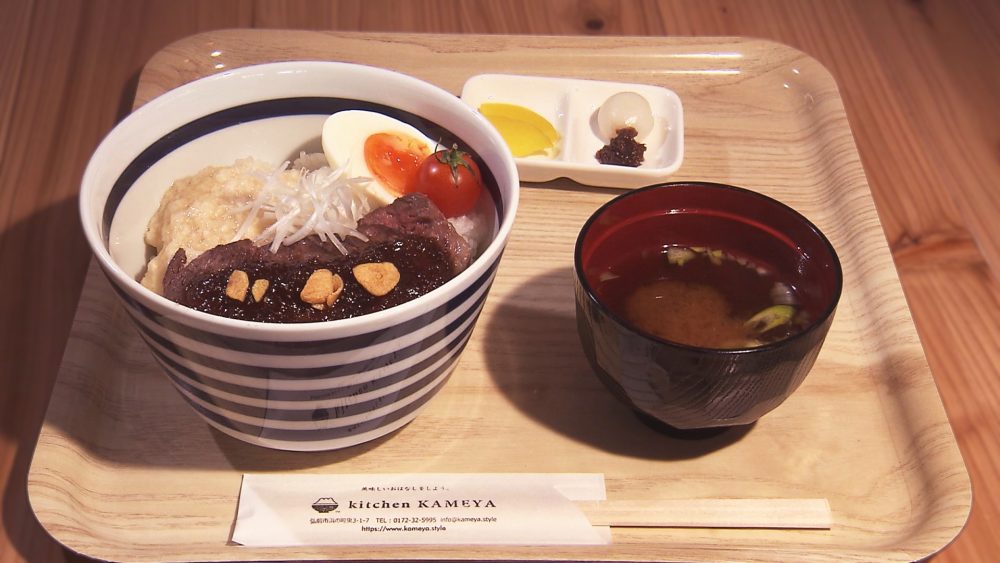 和牛ステーキ山かけ丼ぶり