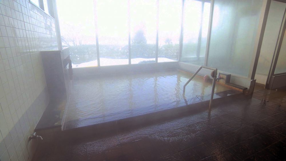 『平沼温泉』とも呼ばれています