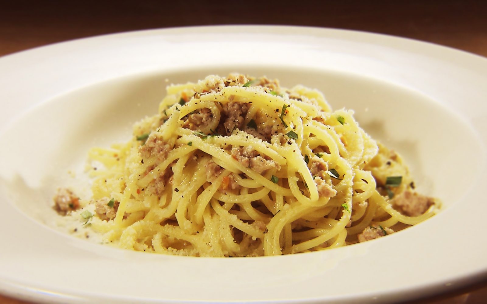 自家製生パスタ「タリオリーニ」を使った肉の旨味たっぷりパスタ