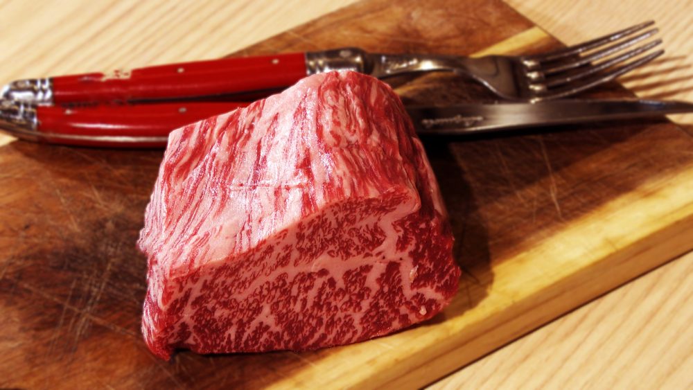 おいしいお肉を楽しんで