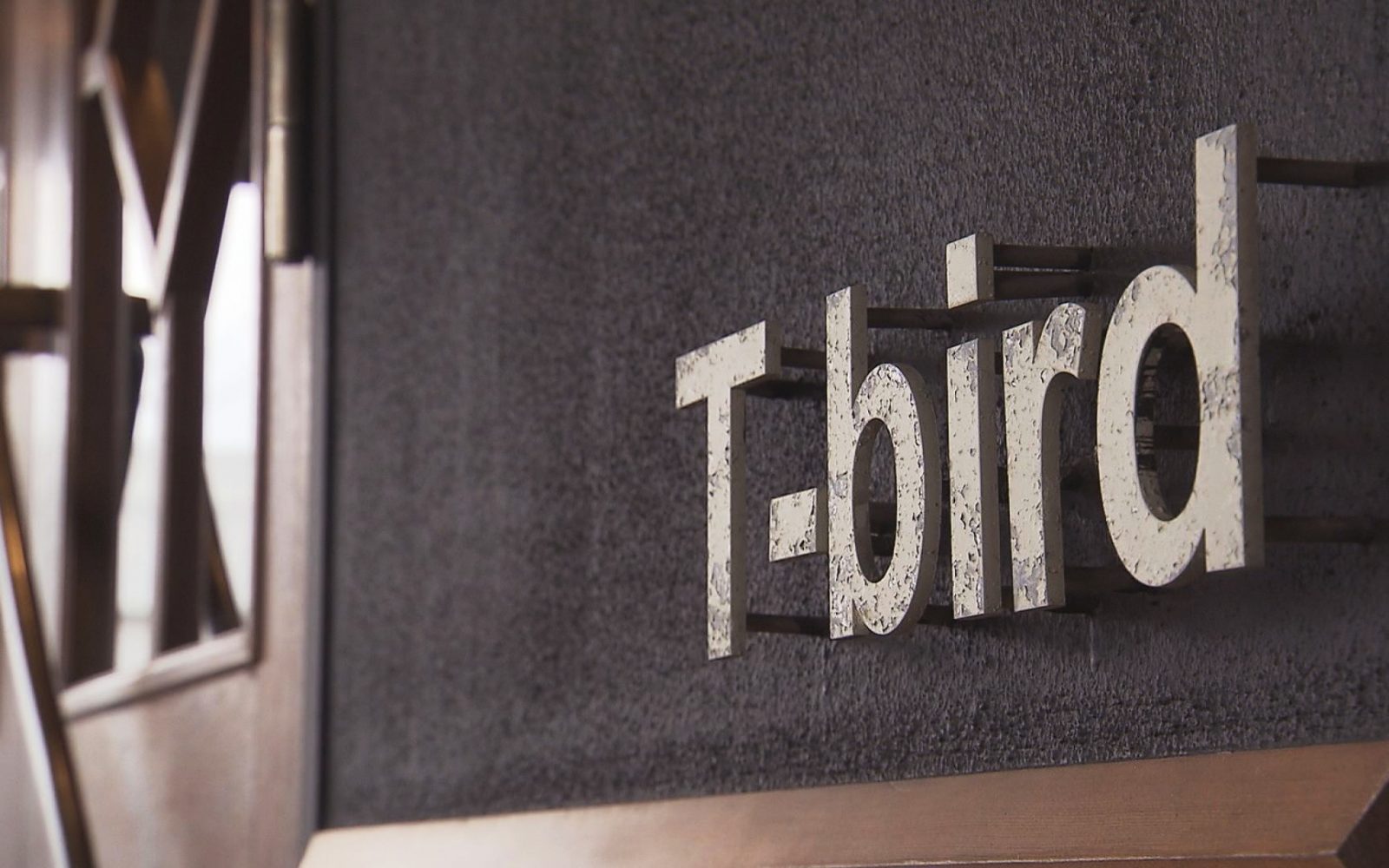 ファッション、家具＆雑貨と長く愛せるベーシックアイテムに出会うセレクトショップ