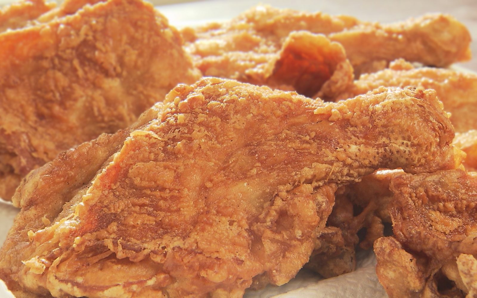 昭和42年から続く地元のブランド豚・県産牛を取り扱う精肉店