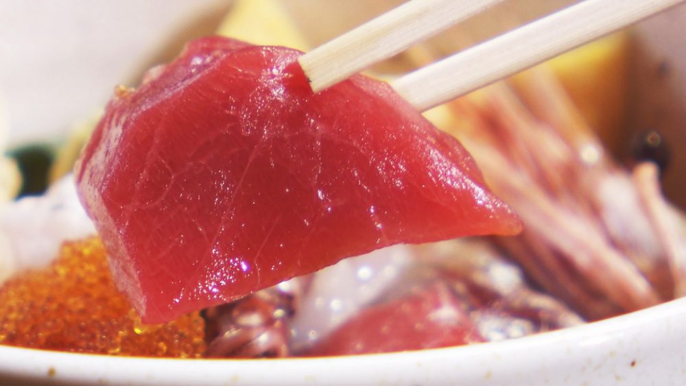 県産中心に全国選りすぐりのネタ