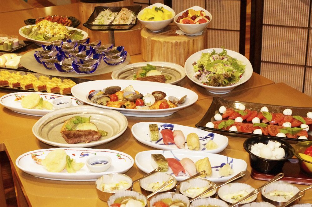 揚げたて天ぷらに握りずし