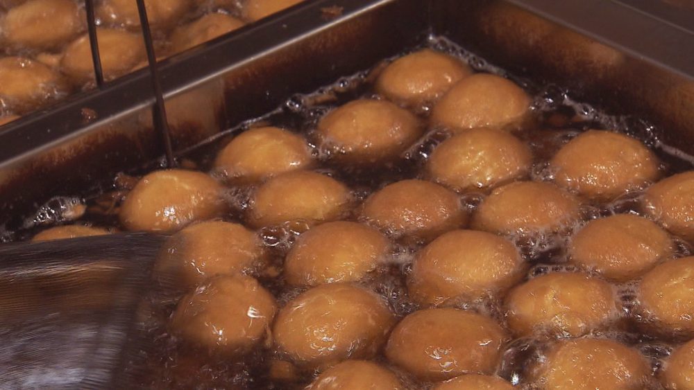 揚げたてはお店でのみ