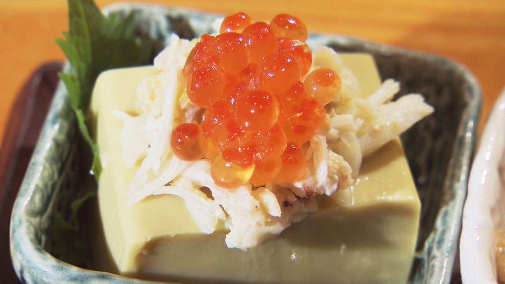 かにみそ豆腐にいくらが