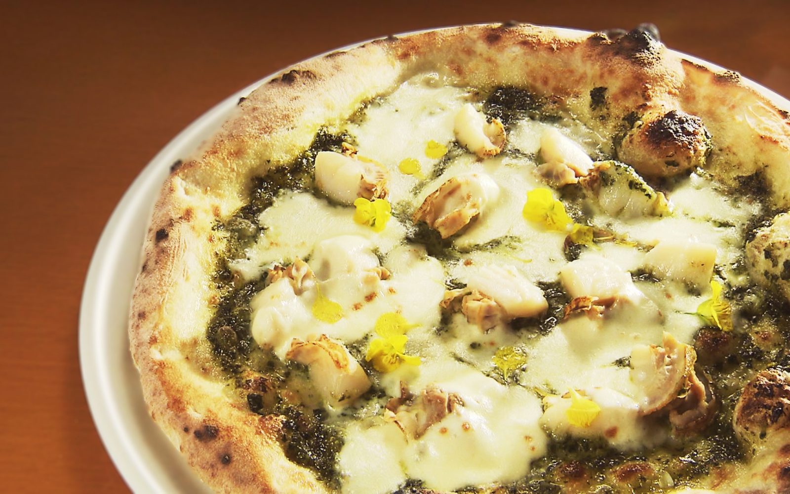 5月限定！地元食材たっぷり使用した菜の花がかわいい絶品ピザ