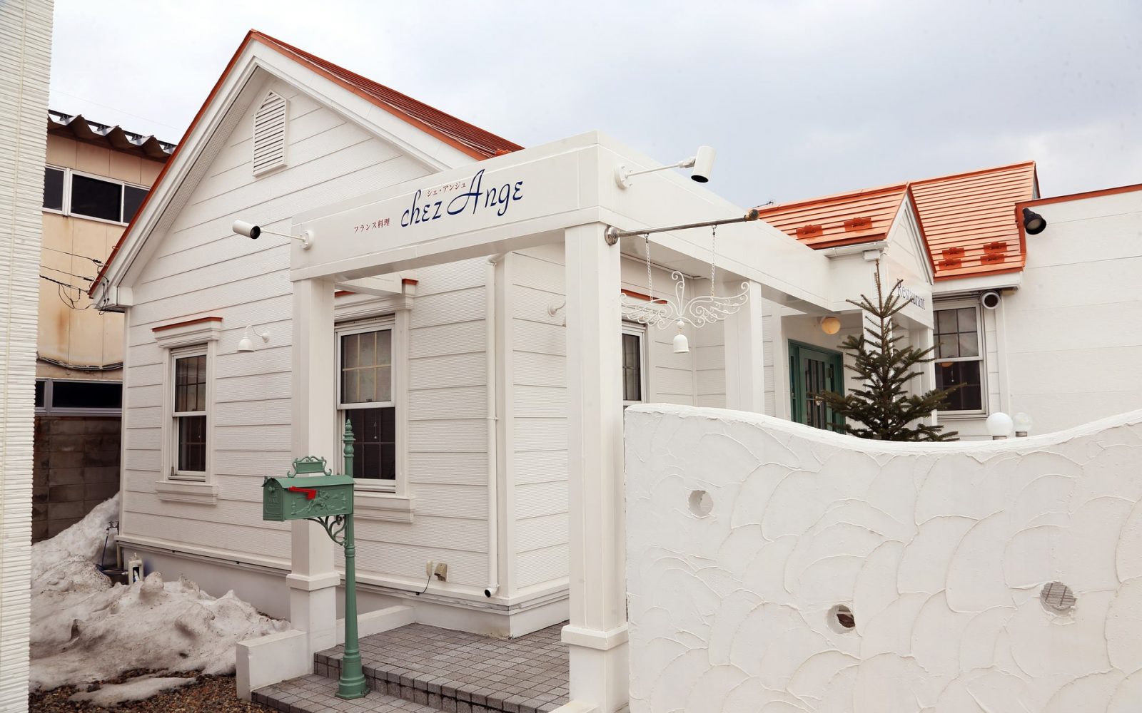 異国感あふれる素敵な雰囲気でいただく本格フレンチ！