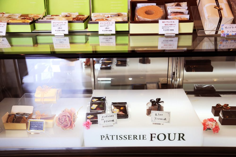 生チョコや焼き菓子も