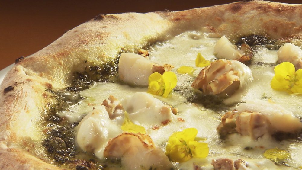 ソースには横浜地産にんにく