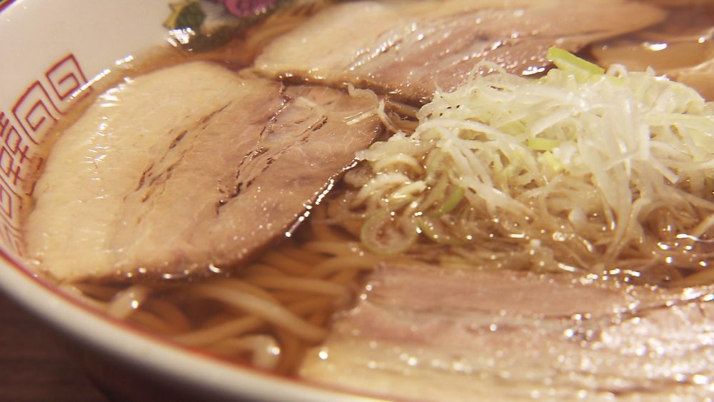 煮干しの酸味ともちもち麺！ゆったりとしたラーメンタイムを