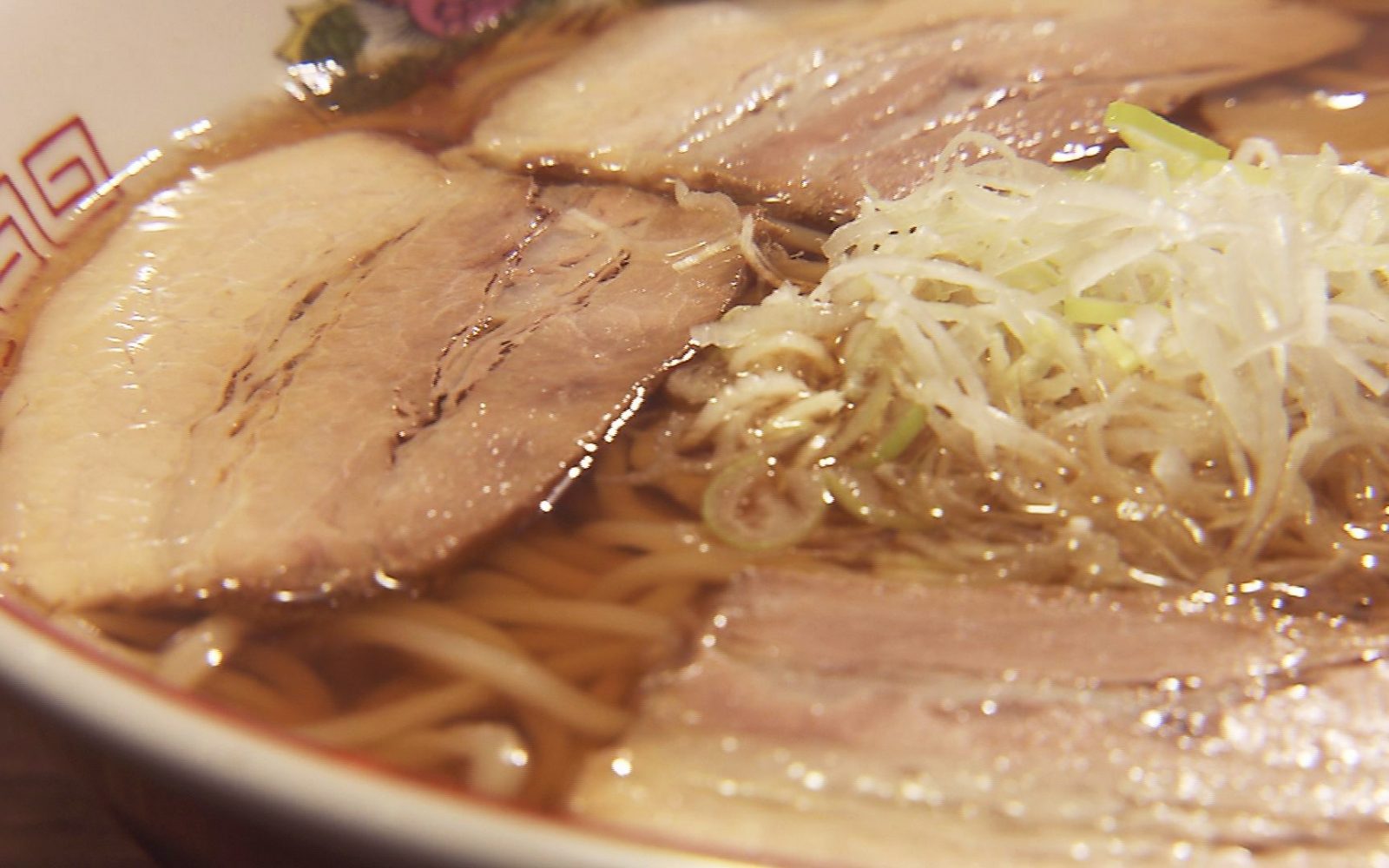 煮干しの酸味ともちもち麺！ゆったりとしたラーメンタイムを