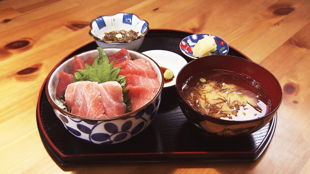 まぐろ丼