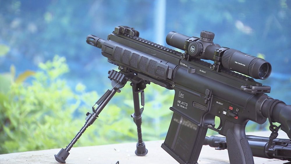 津軽鉄道・毘沙門駅前