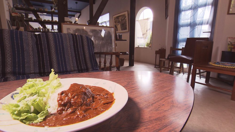 古本屋に雑貨・ギャラリーも！こだわりの食事がいただける憩いの場