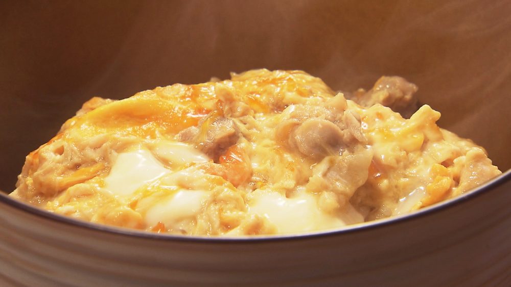 秋田の比内地鶏を使用