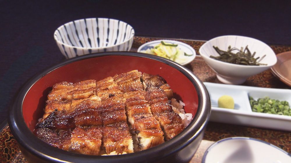 創業当時からの継ぎ足したれでいただく！一品で三度おいしい「おひつまぶし」