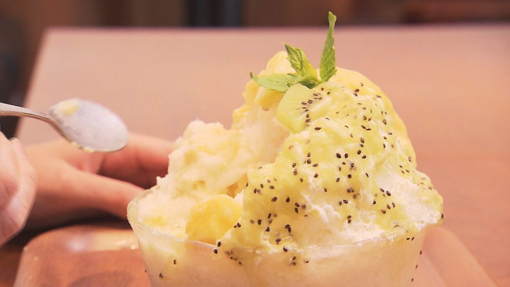 ふわふわシャリシャリの氷