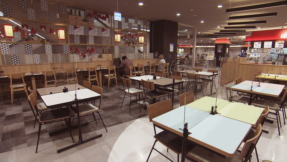 フードコート内