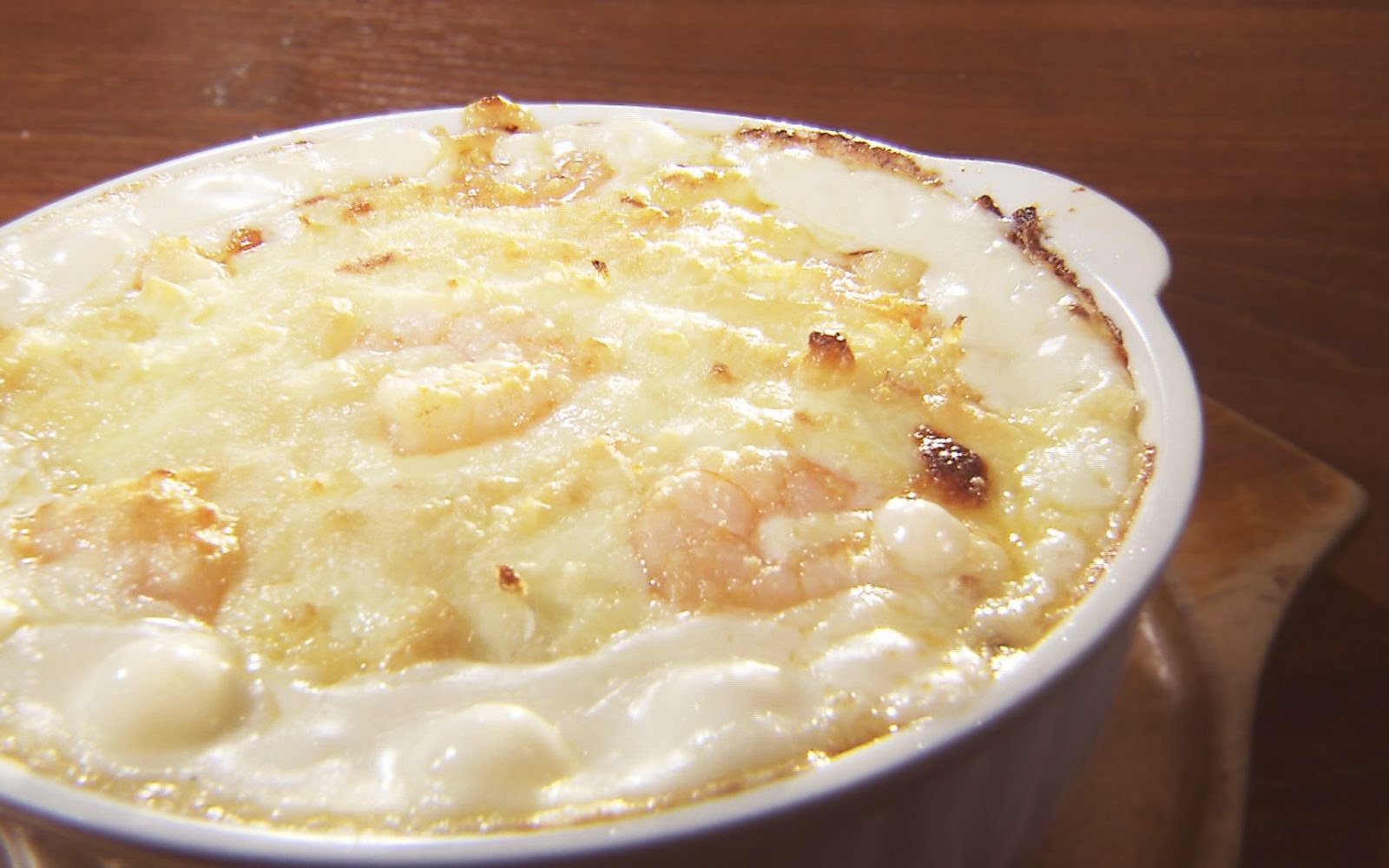 様々な種類のチーズを使用した濃厚ドリア