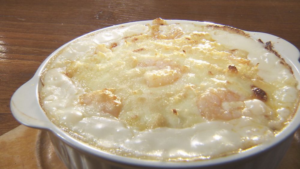 バターたっぷり自家製ソース