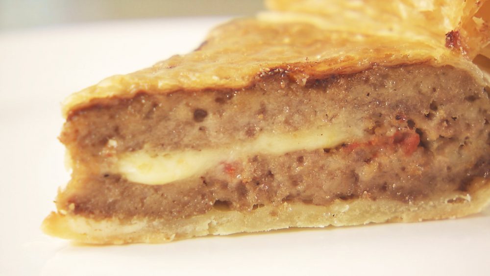 モッツァレラチーズとフレッシュトマトが