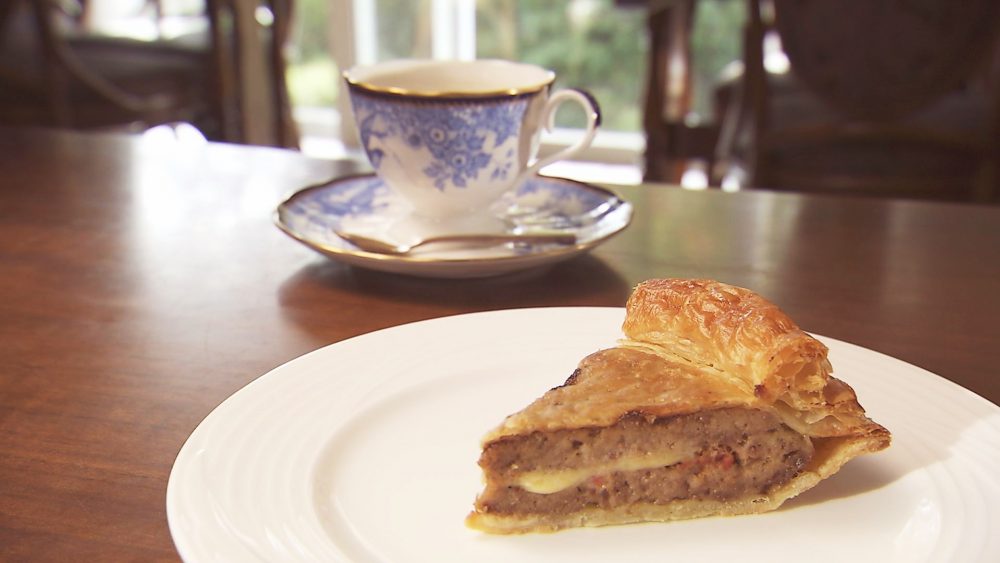 プロの手間が光る至極の挽き肉料理「和牛ミートパイ」