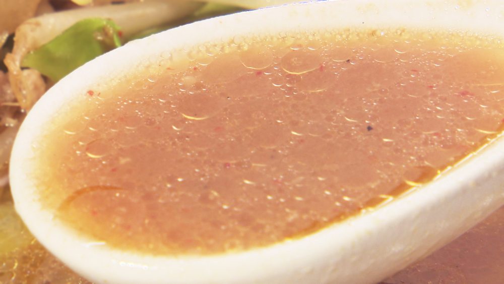 濃厚スープの秘訣は出汁