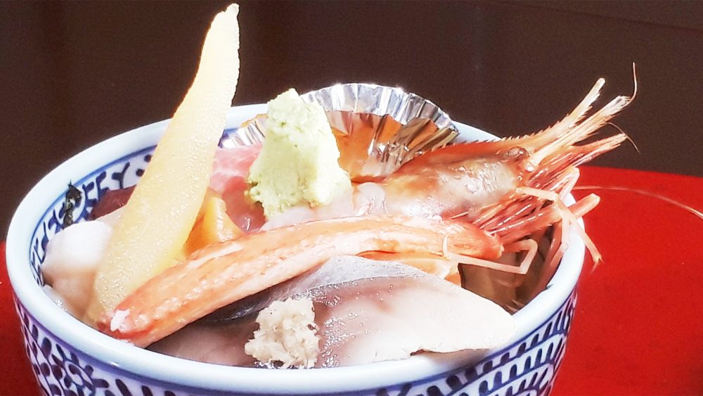 まさに贅沢！青森の食材にこだわった絶品「特上海鮮丼」