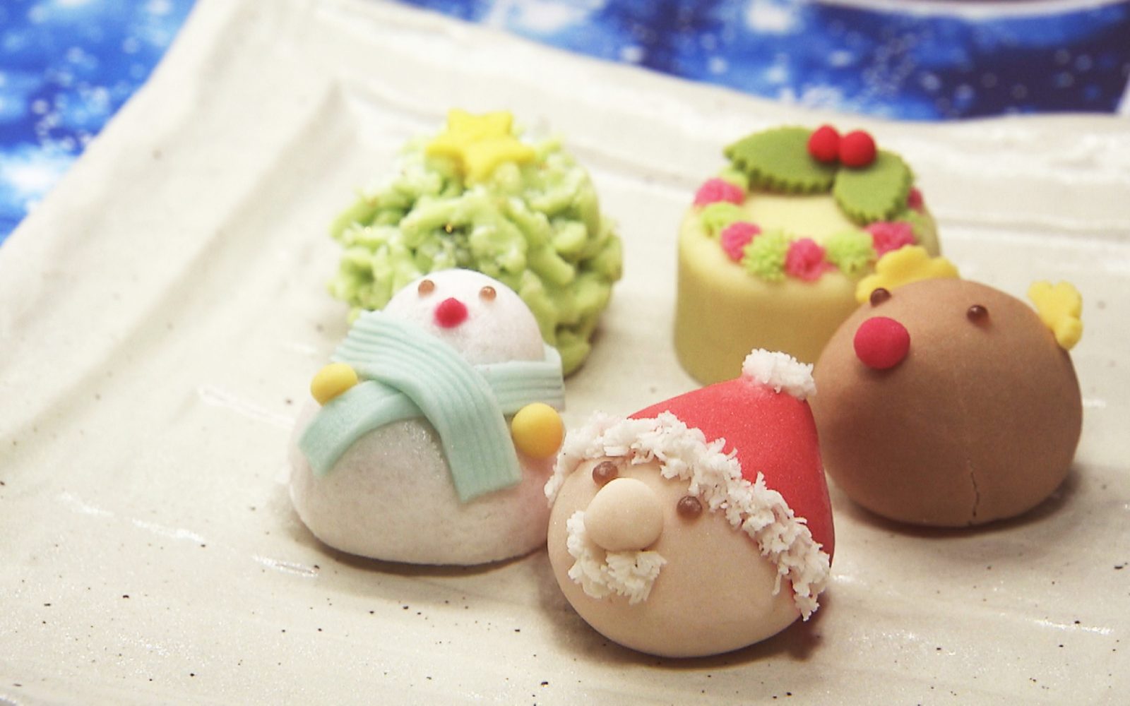 老舗の和菓子店でいただく！かわいいクリスマスの上生菓子