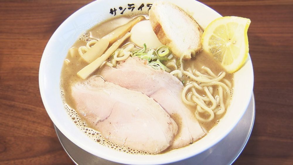 スープ自体はさっぱり食べやすく