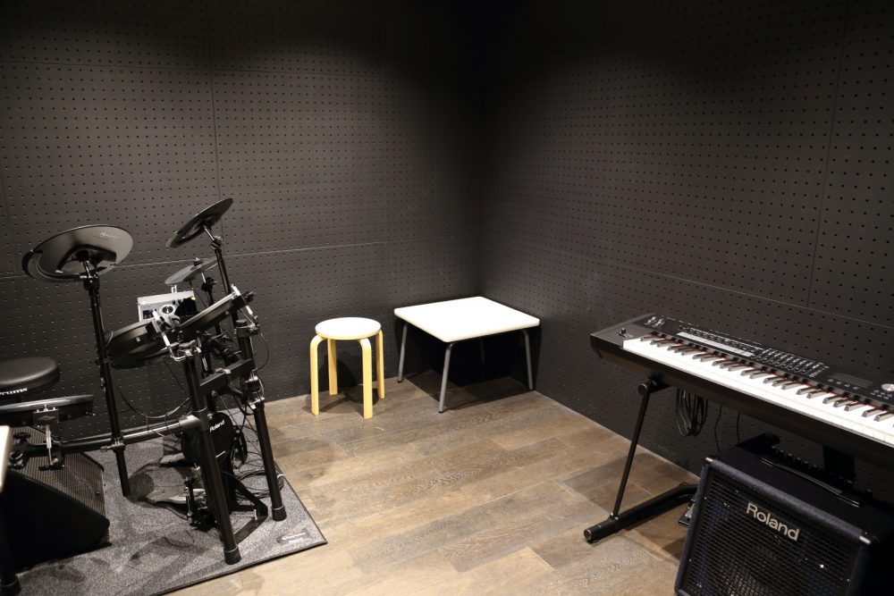 楽器練習ができるスタジオも