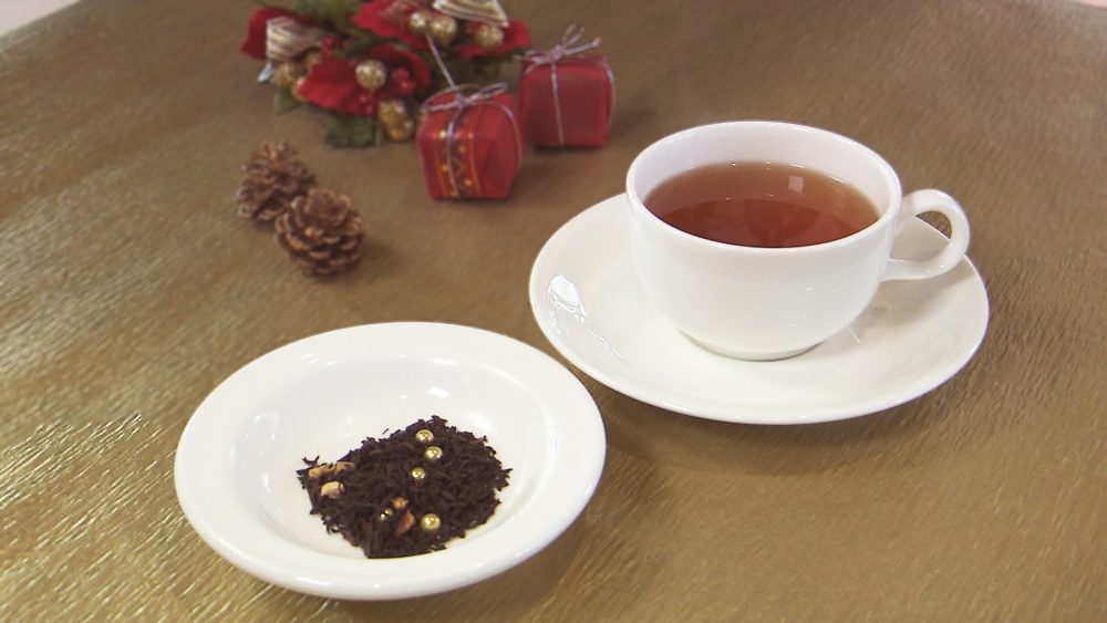 「もみの木」の紅茶と一緒に