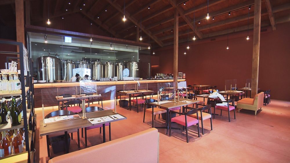 ベビーカーも通りやすい広い店内