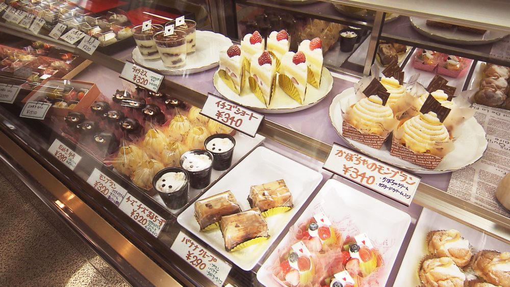 １００種類以上の和菓子・洋菓子