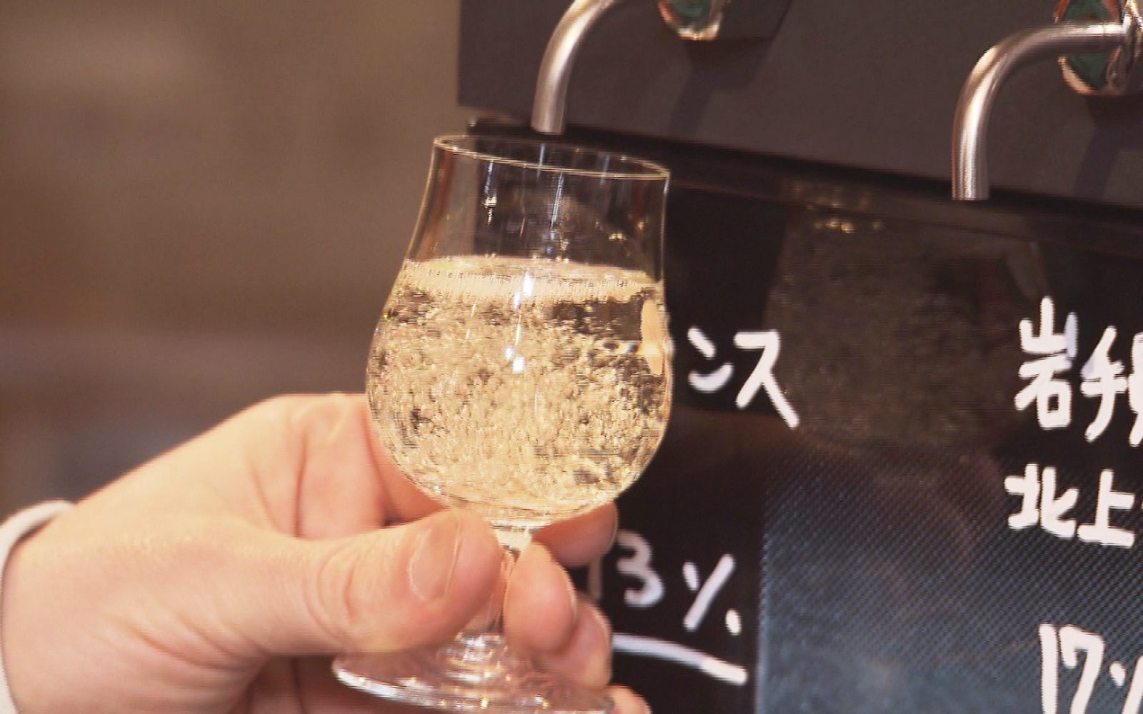 『角打ち』で話題！おしゃれな空間でお酒を楽しめる酒店