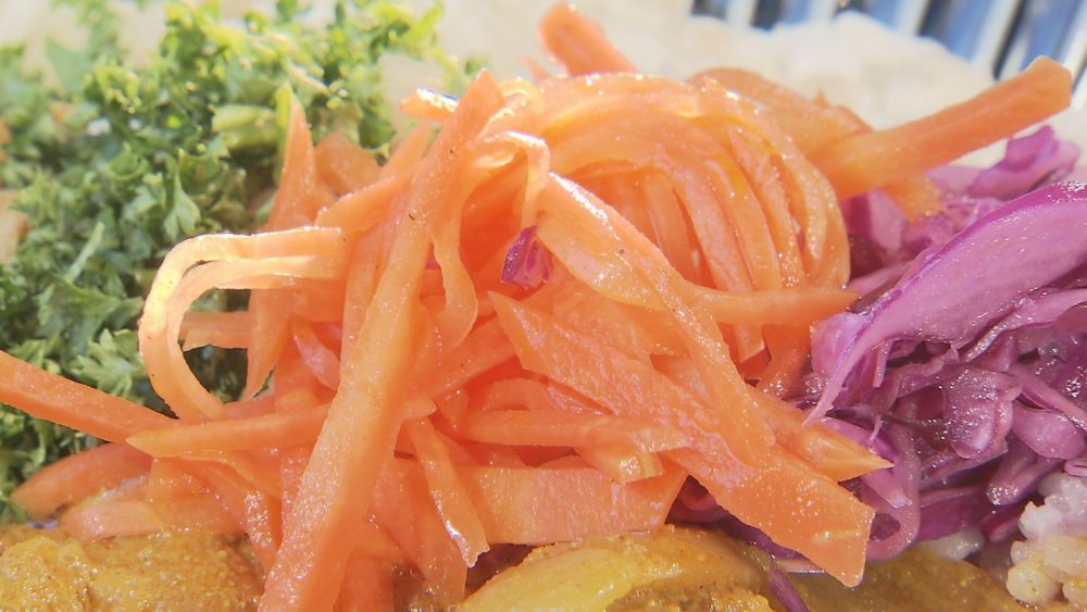 オレンジジュースでさわやかな甘み